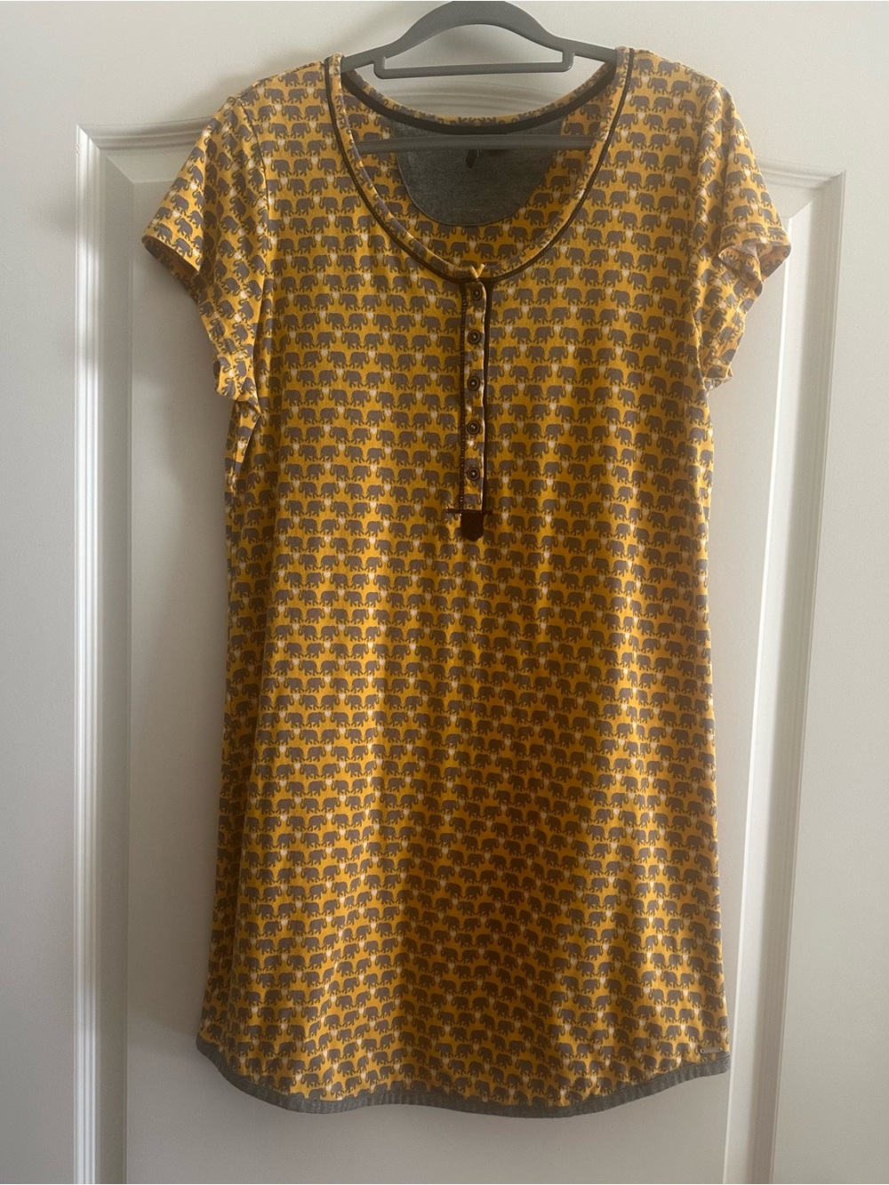 Yellow & Gray Elephant Print Short Sleeve Tunic